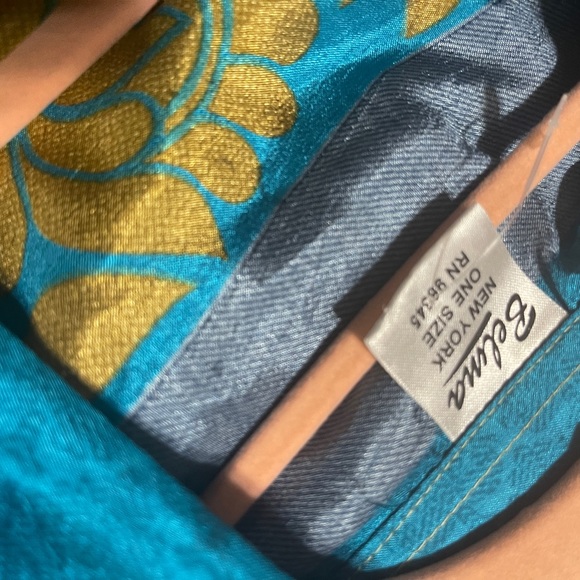 High low softsilklike fabric blouse with Boho look - Picture 7 of 8